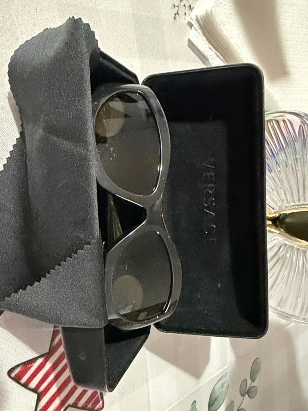 Versace Women's Black Oversized Cat-Eye Sunglasses - Picture 8 of 9